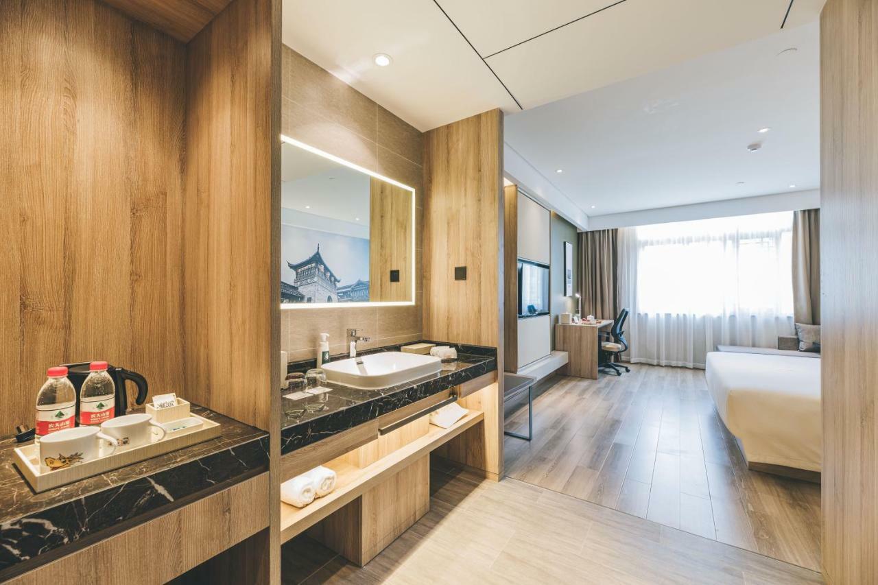 Atour Hotel Haining Leather City South Gate מראה חיצוני תמונה